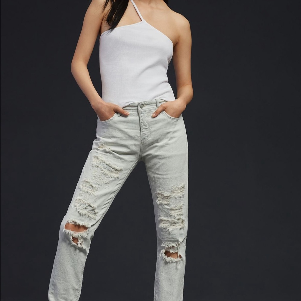 Distressed Light Wash Women's Jeans